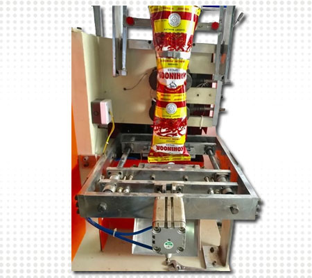 Semi Pneumatic Cup Filler Machine
